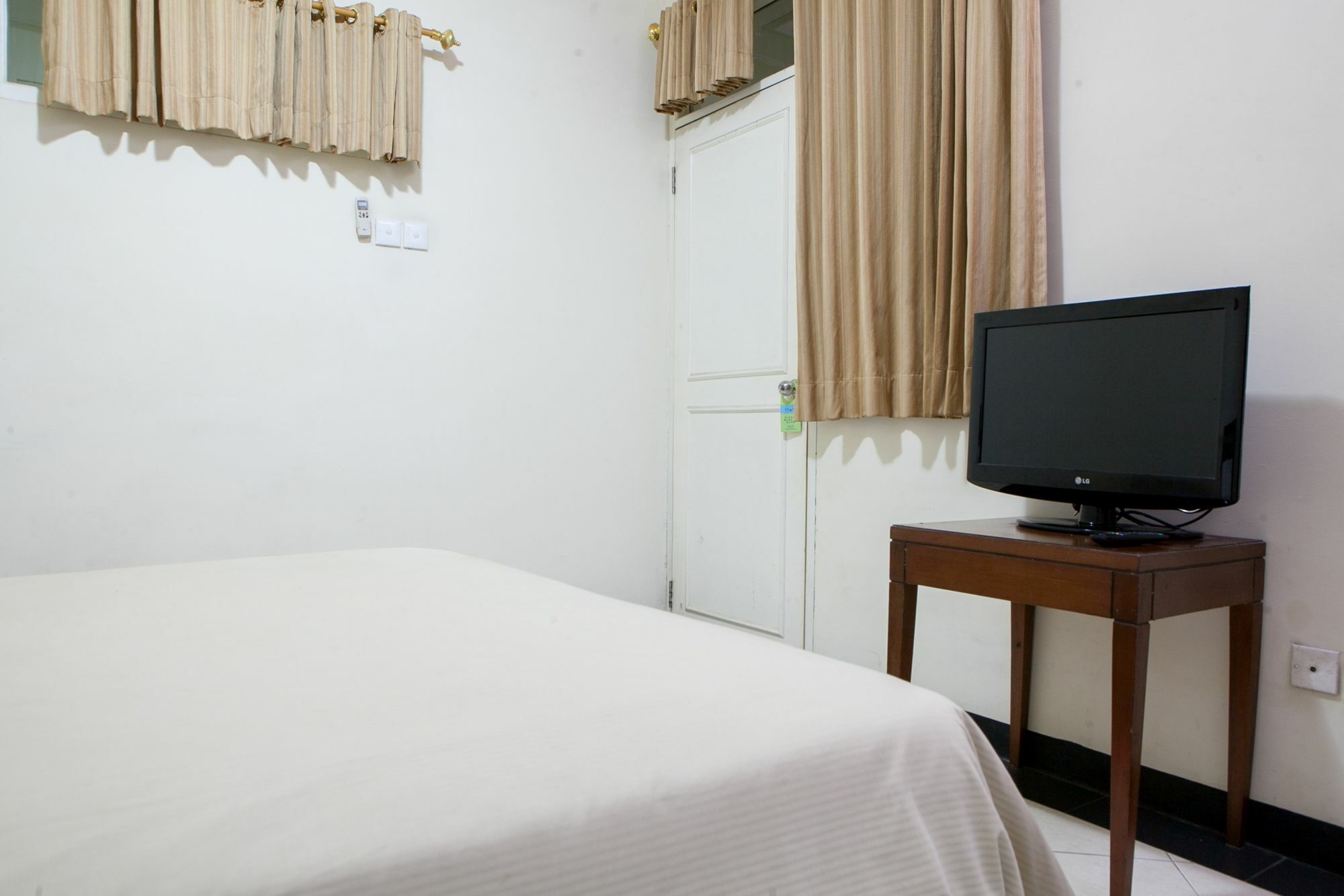 Reddoorz Plus At Buah Batu Bandung Luaran gambar
